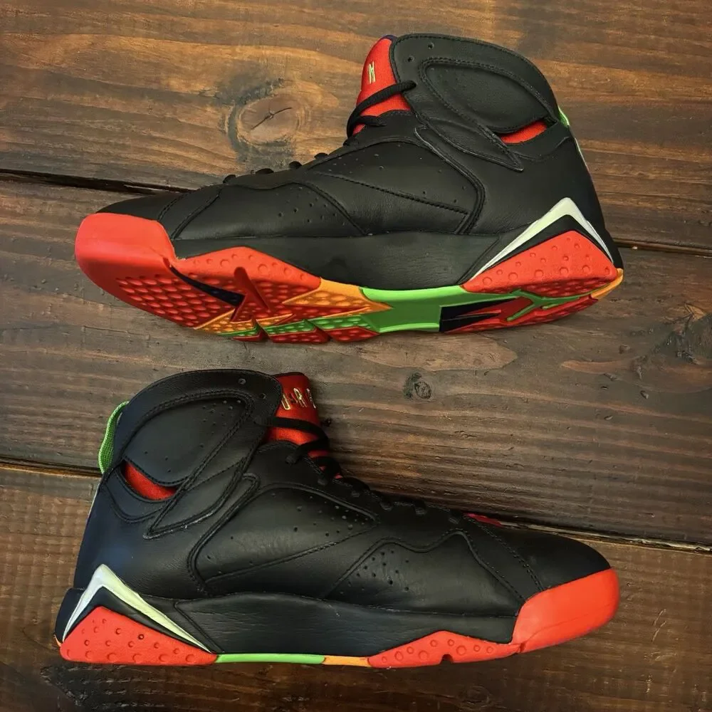 Air Jordan 7 Retro Marvin the Martian Shoes